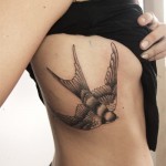 tatuagens-femininas-na-costela-6