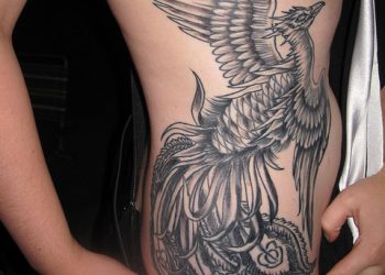 tatuagens-femininas-na-costela-20