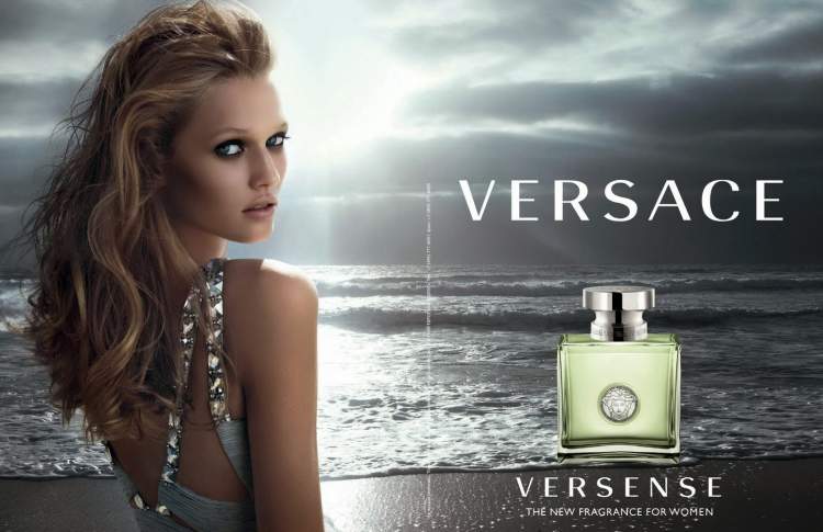 Versace Versense Eau de Toilette é um dos melhores perfumes femininos para o cotidiano