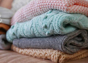 Descubra como lavar roupa de lã corretamente