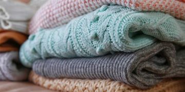 Descubra como lavar roupa de lã corretamente