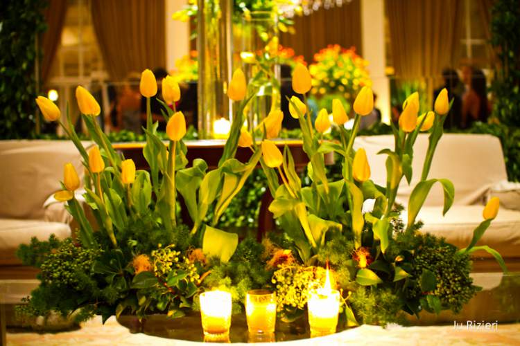 Casamento decorado com tulipas