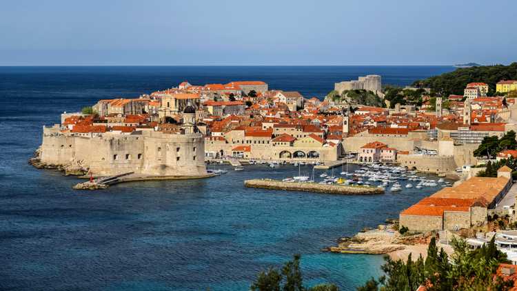 Dubrovnik na Croácia é um dos destinos baratos para Réveillon 2019