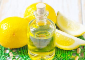 Óleo essencial de limão - [Foto: Canva]